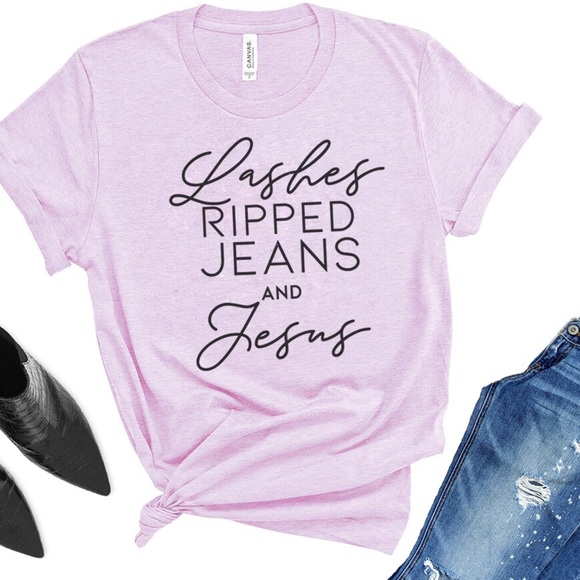 Tops - Lashes T-shirt